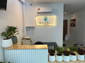 8 Hotel & cafe